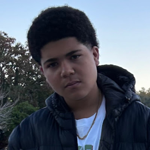 Meet your Posher, Dylan - Picture 1 of 1